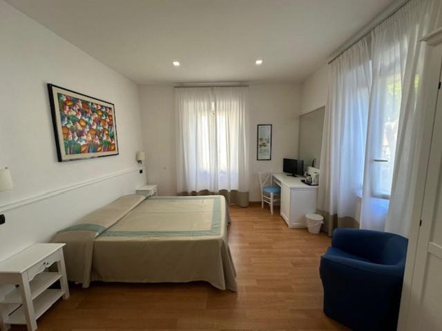 Hotel L'Isola ซันตามารีเนลลา ภายนอก รูปภาพ