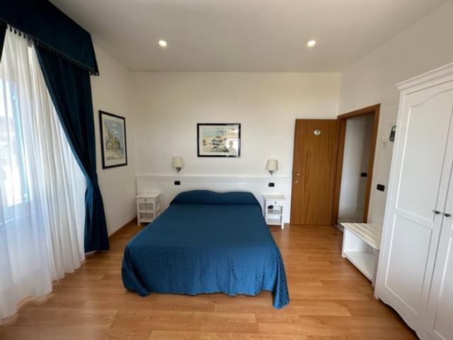 Hotel L'Isola ซันตามารีเนลลา ภายนอก รูปภาพ