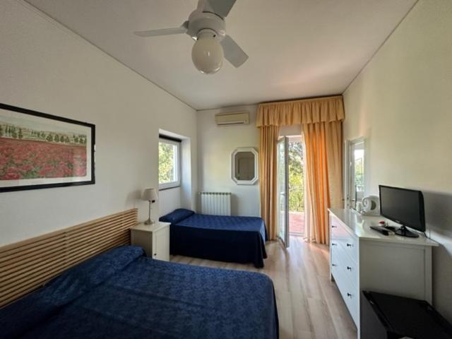Hotel L'Isola ซันตามารีเนลลา ภายนอก รูปภาพ